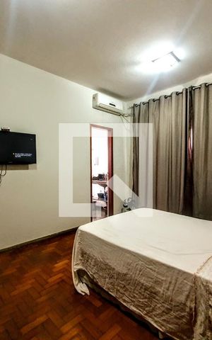 Casa à venda com 150m², 4 quartos e 1 vaga Casa à venda com 150m², 4 quartos e 1 vagaQuarto