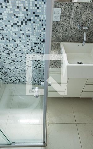 Apartamento à venda com 80m², 2 quartos e 2 vagasBanheiro