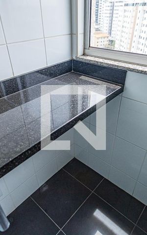 Apartamento à venda com 80m², 2 quartos e 2 vagasArea de serviço