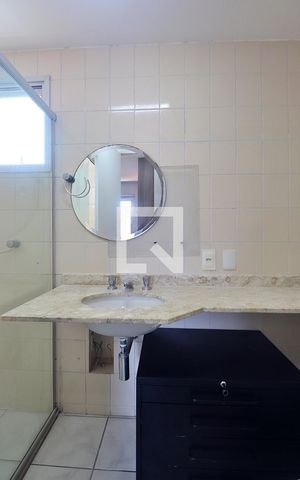Apartamento à venda com 95m², 3 quartos e 1 vagaSuíte - Banheiro do Quarto 1