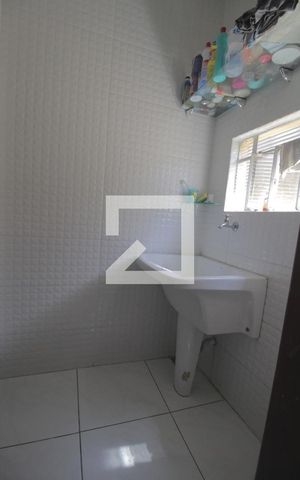Casa à venda com 100m², 3 quartos e 4 vagasÁrea de Serviço