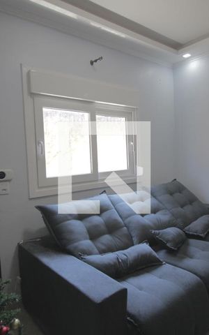 Casa à venda com 100m², 3 quartos e 4 vagasSala