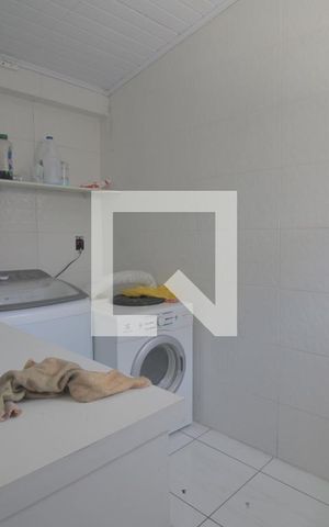 Casa à venda com 100m², 3 quartos e 4 vagasLavanderia