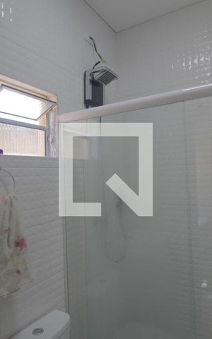 Casa à venda com 100m², 3 quartos e 4 vagasBanheiro