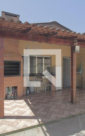 Casa à venda com 100m², 3 quartos e 4 vagasÁrea comum - Churrasqueira