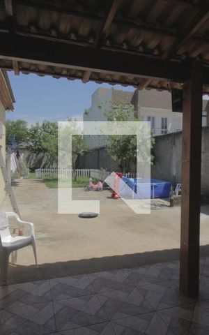 Casa à venda com 100m², 3 quartos e 4 vagasÁrea externa