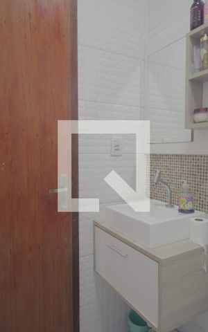 Casa à venda com 100m², 3 quartos e 4 vagasBanheiro