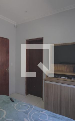 Casa à venda com 100m², 3 quartos e 4 vagasSuíte 2