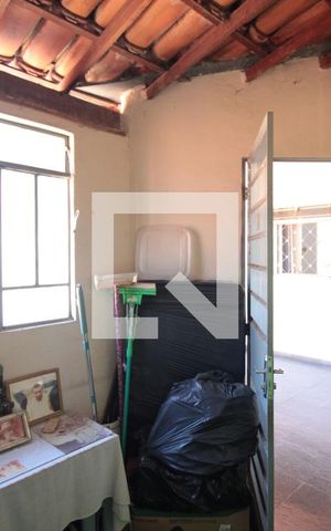 Casa à venda com 280m², 4 quartos e 5 vagasEscritório