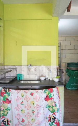 Casa à venda com 280m², 4 quartos e 5 vagasArea de Serviço