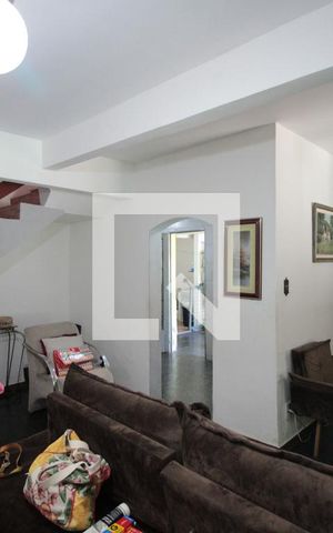 Casa à venda com 280m², 4 quartos e 5 vagasSala