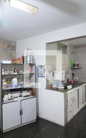 Casa à venda com 280m², 4 quartos e 5 vagasCozinha