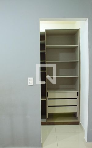 Apartamento para alugar com 105m², 3 quartos e 2 vagasCloset do quarto 3