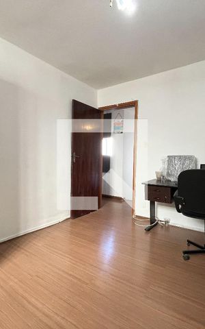Casa à venda com 220m², 3 quartos e 2 vagas Casa à venda com 220m², 3 quartos e 2 vagasQuarto 2