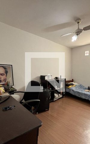 Casa à venda com 220m², 3 quartos e 2 vagas Casa à venda com 220m², 3 quartos e 2 vagasQuarto 2