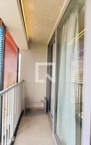 Studio para alugar com 30m², 1 quarto e sem vaga Studio para alugar com 30m², 1 quarto e sem vagaVaranda