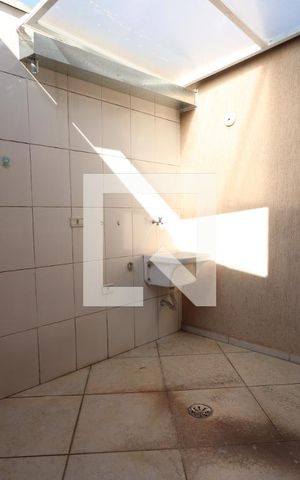Casa à venda com 110m², 3 quartos e 2 vagasÁrea de Serviço