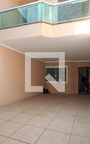 Casa à venda com 110m², 3 quartos e 2 vagasGaragem