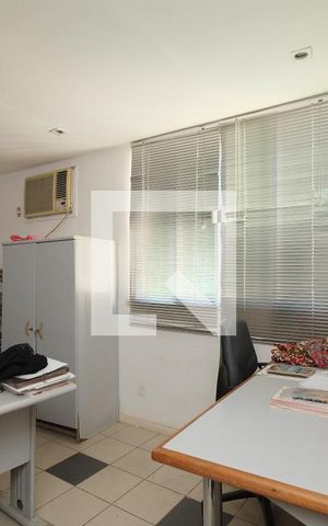 Casa para alugar com 400m², 10 quartos e 8 vagas Casa para alugar com 400m², 10 quartos e 8 vagasQuarto