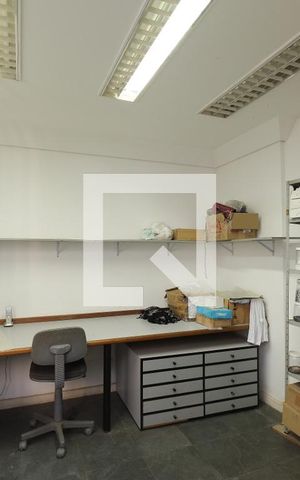 Casa para alugar com 400m², 10 quartos e 8 vagas Casa para alugar com 400m², 10 quartos e 8 vagasQuarto