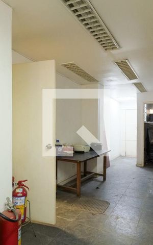 Casa para alugar com 400m², 10 quartos e 8 vagas Casa para alugar com 400m², 10 quartos e 8 vagasSala