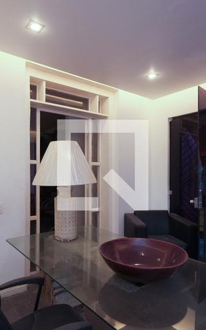Casa para alugar com 400m², 10 quartos e 8 vagas Casa para alugar com 400m², 10 quartos e 8 vagasSala