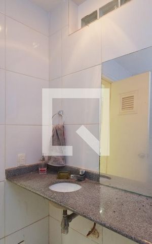 Casa para alugar com 400m², 10 quartos e 8 vagas Casa para alugar com 400m², 10 quartos e 8 vagasBanheiro