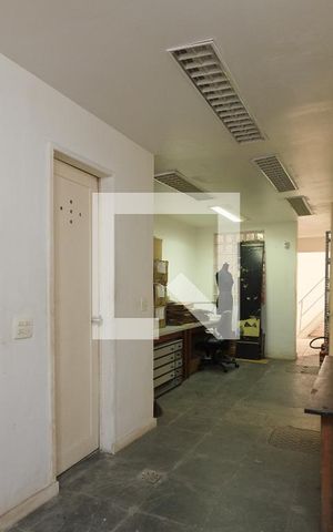 Casa para alugar com 400m², 10 quartos e 8 vagas Casa para alugar com 400m², 10 quartos e 8 vagasSala