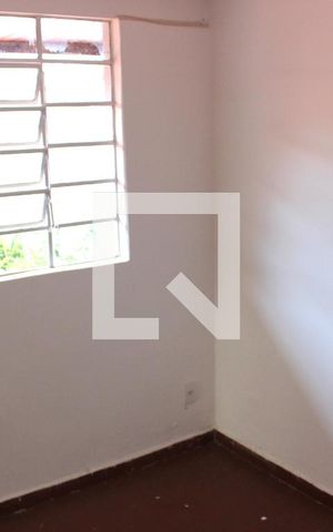 Casa à venda com 250m², 3 quartos e 1 vagaQuarto de Serviço / Depósito