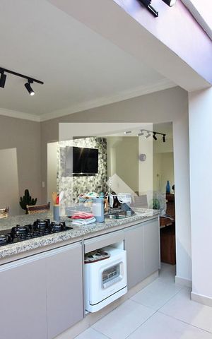 Casa à venda com 250m², 3 quartos e 2 vagasCozinha