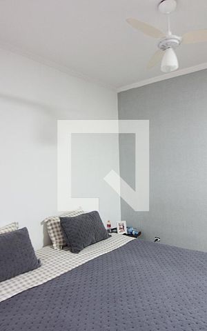 Casa à venda com 250m², 3 quartos e 2 vagasSuíte 1
