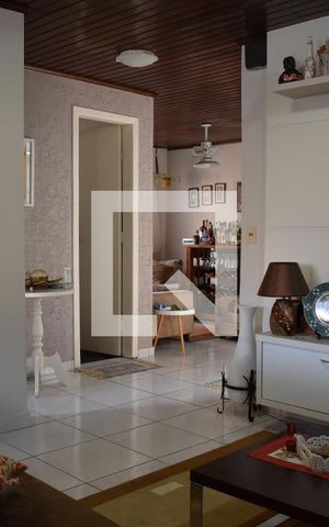 Casa à venda com 525m², 3 quartos e 7 vagasSala 1