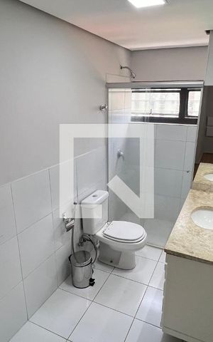 Studio para alugar com 60m², 1 quarto e 1 vaga Studio para alugar com 60m², 1 quarto e 1 vagaBanheiro da Suíte
