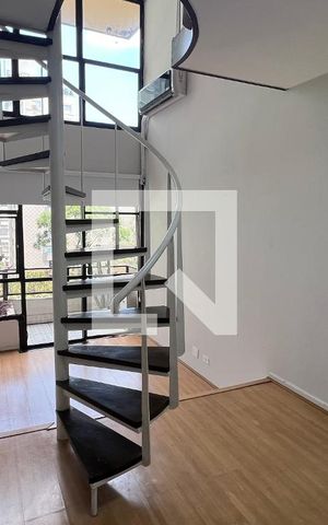 Studio para alugar com 60m², 1 quarto e 1 vaga Studio para alugar com 60m², 1 quarto e 1 vagaSala