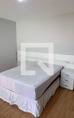 Studio para alugar com 60m², 1 quarto e 1 vaga Studio para alugar com 60m², 1 quarto e 1 vagaSuite