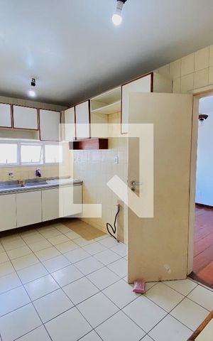 Apartamento para alugar com 140m², 3 quartos e 3 vagasCozinha