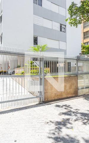 Apartamento para alugar com 110m², 3 quartos e 1 vagaFachada