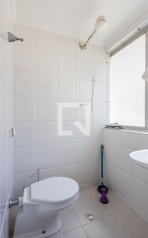 Apartamento para alugar com 110m², 3 quartos e 1 vagaÁrea de Serviço - Banheiro