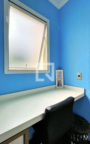 Apartamento à venda com 110m², 2 quartos e 2 vagasEscritório