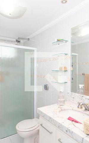 Apartamento à venda com 246m², 3 quartos e 3 vagasBanheiro Quarto 2