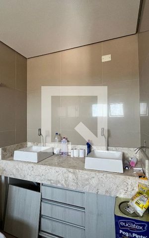Apartamento para alugar com 550m², 5 quartos e 2 vagasBanheiro da Suíte