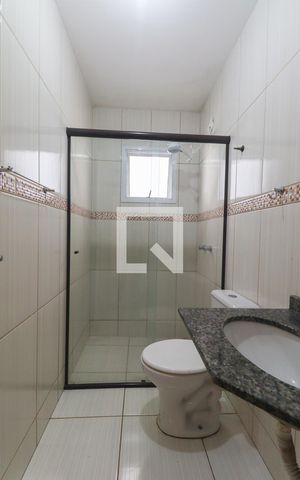 Casa para alugar com 380m², 3 quartos e 2 vagasBanheiro Social
