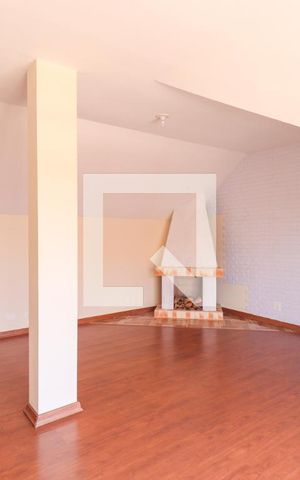 Casa para alugar com 380m², 3 quartos e 2 vagasÁtico