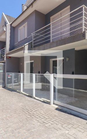 Casa para alugar com 380m², 3 quartos e 2 vagasFachada