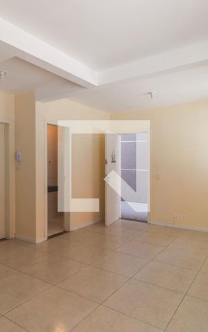 Casa para alugar com 380m², 3 quartos e 2 vagasSala