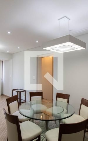 Apartamento para alugar com 80m², 3 quartos e 1 vaga Apartamento para alugar com 80m², 3 quartos e 1 vagaSala