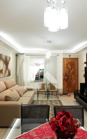Casa à venda com 140m², 3 quartos e 2 vagasSala