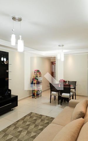 Casa à venda com 140m², 3 quartos e 2 vagasSala