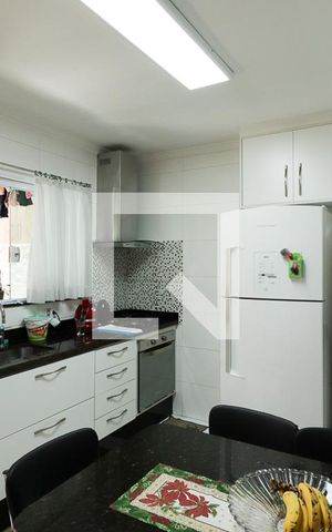 Casa à venda com 140m², 3 quartos e 2 vagasCozinha