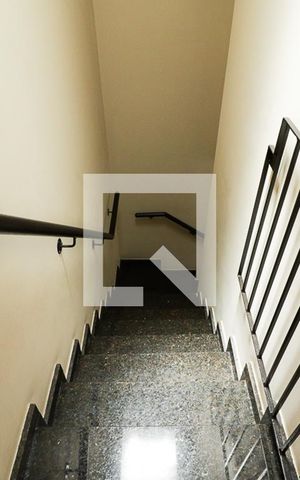Casa à venda com 140m², 3 quartos e 2 vagasEscada